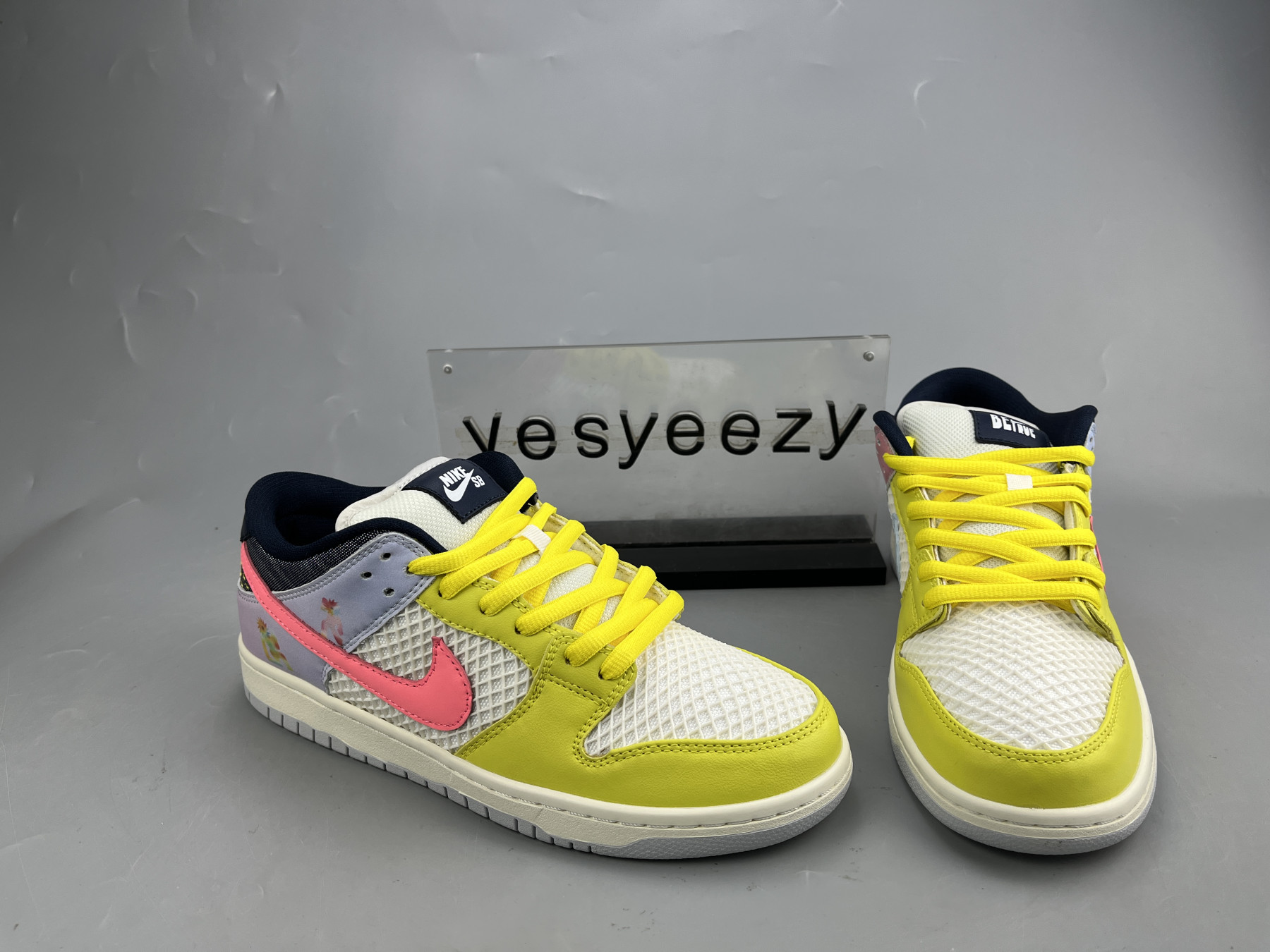 UA NIKE XAVIER SCHIPANI X DUNK LOW SB 