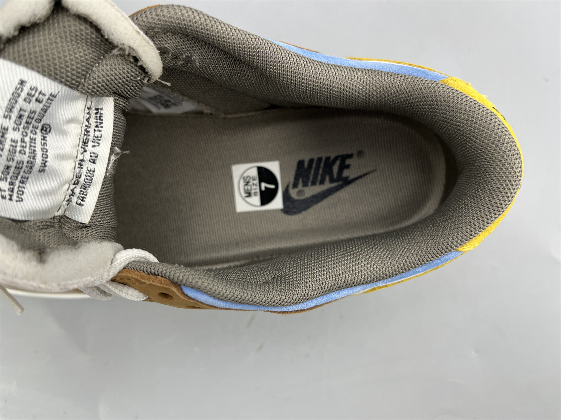 UA NIKE DUNK CAFE BRUN CLAIR