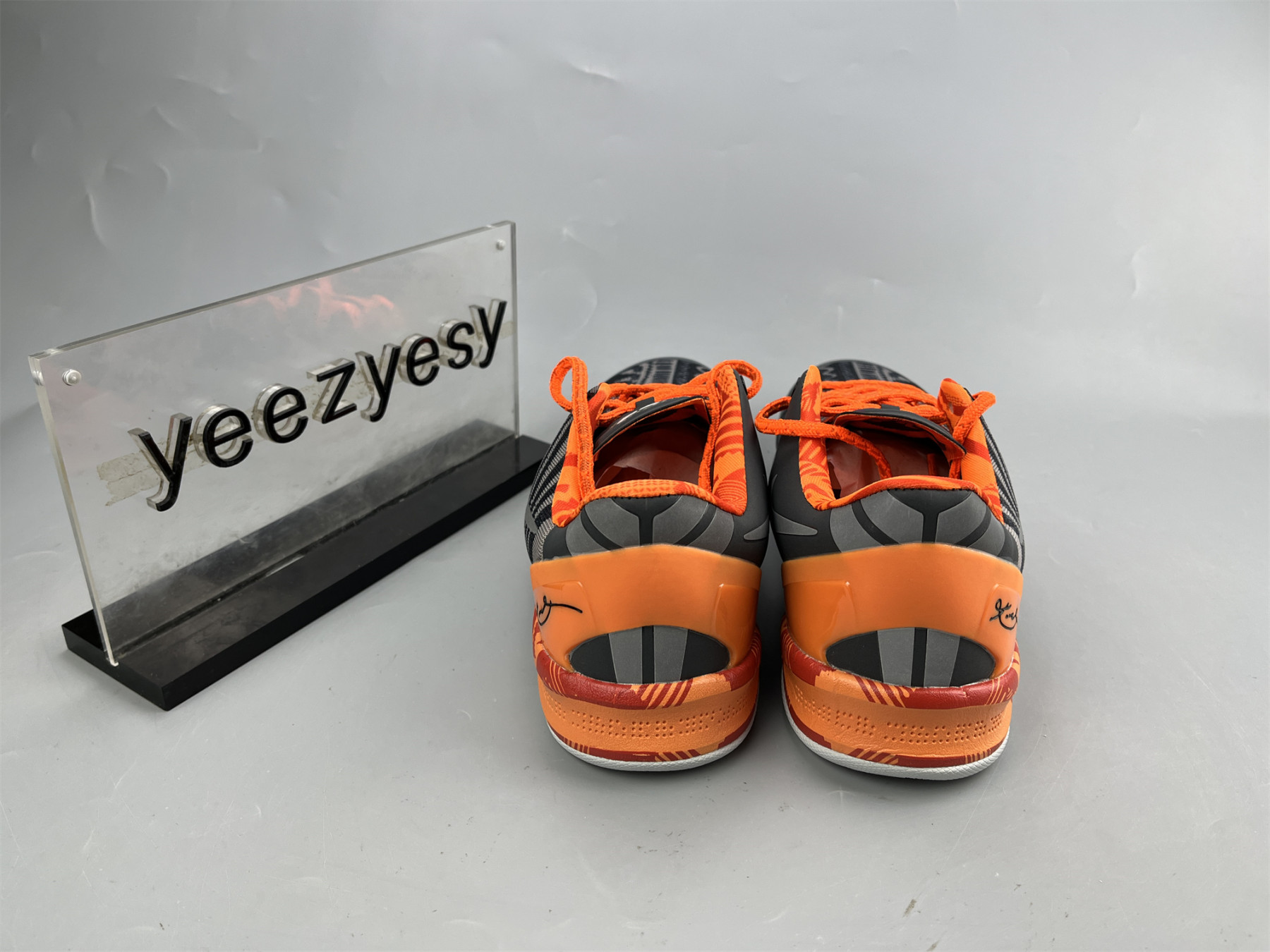 UA NIKE KOBE 8 SYSTEM