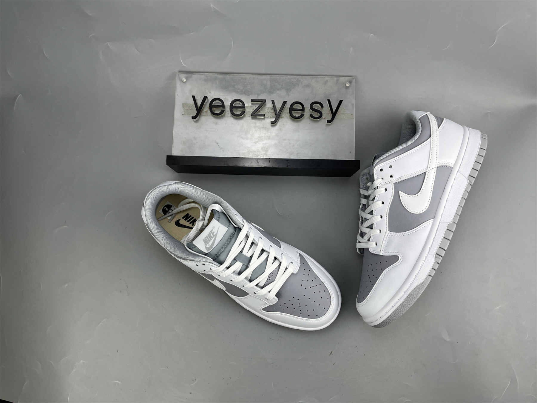 UA NIKE DUNK LOW 