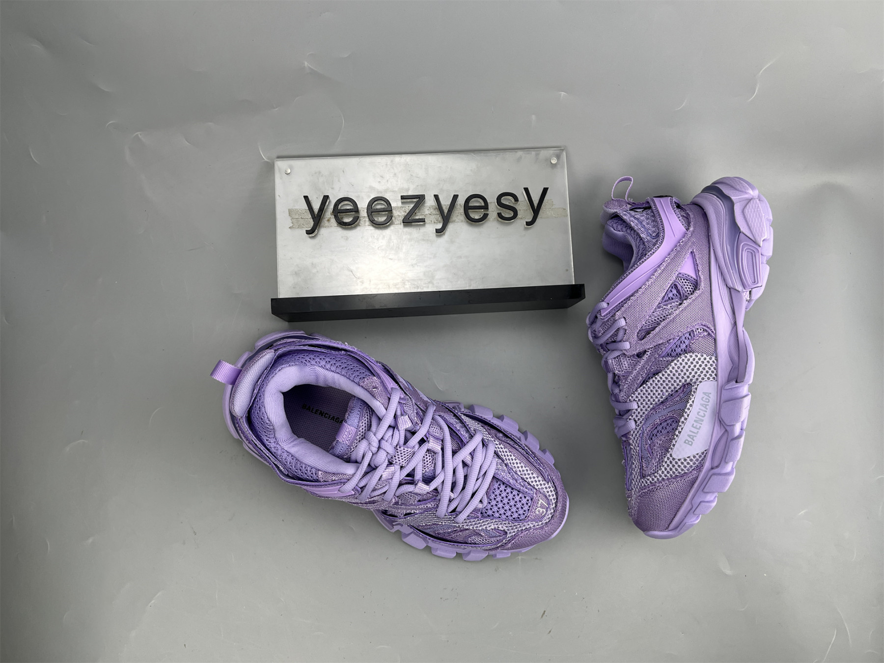UA TRACK LILAC BLACK