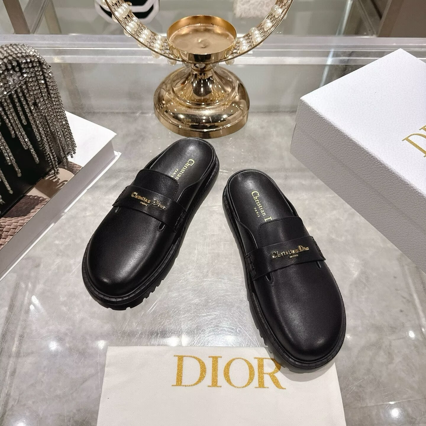 UA D10r Mule