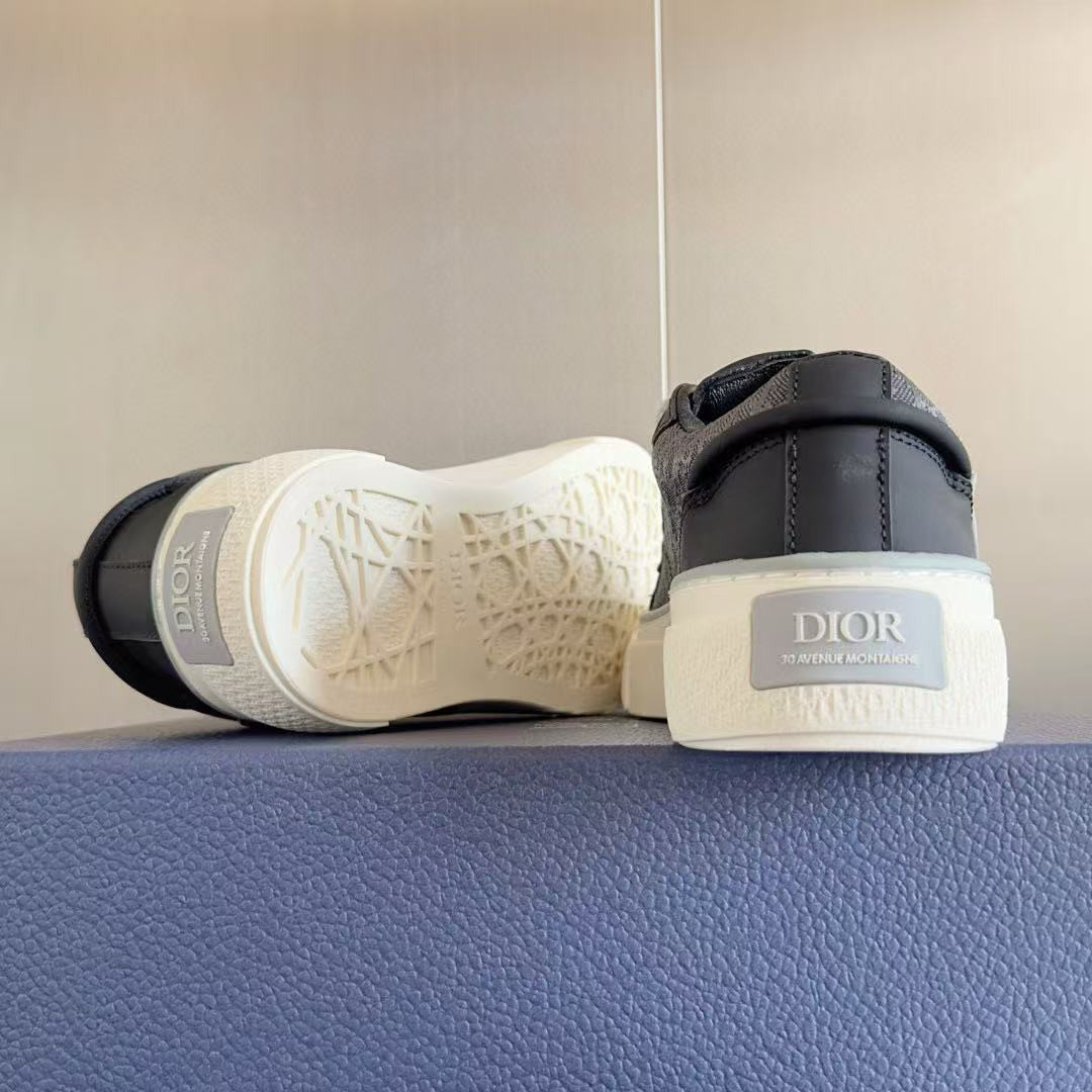 UA D10r B33 Sneaker