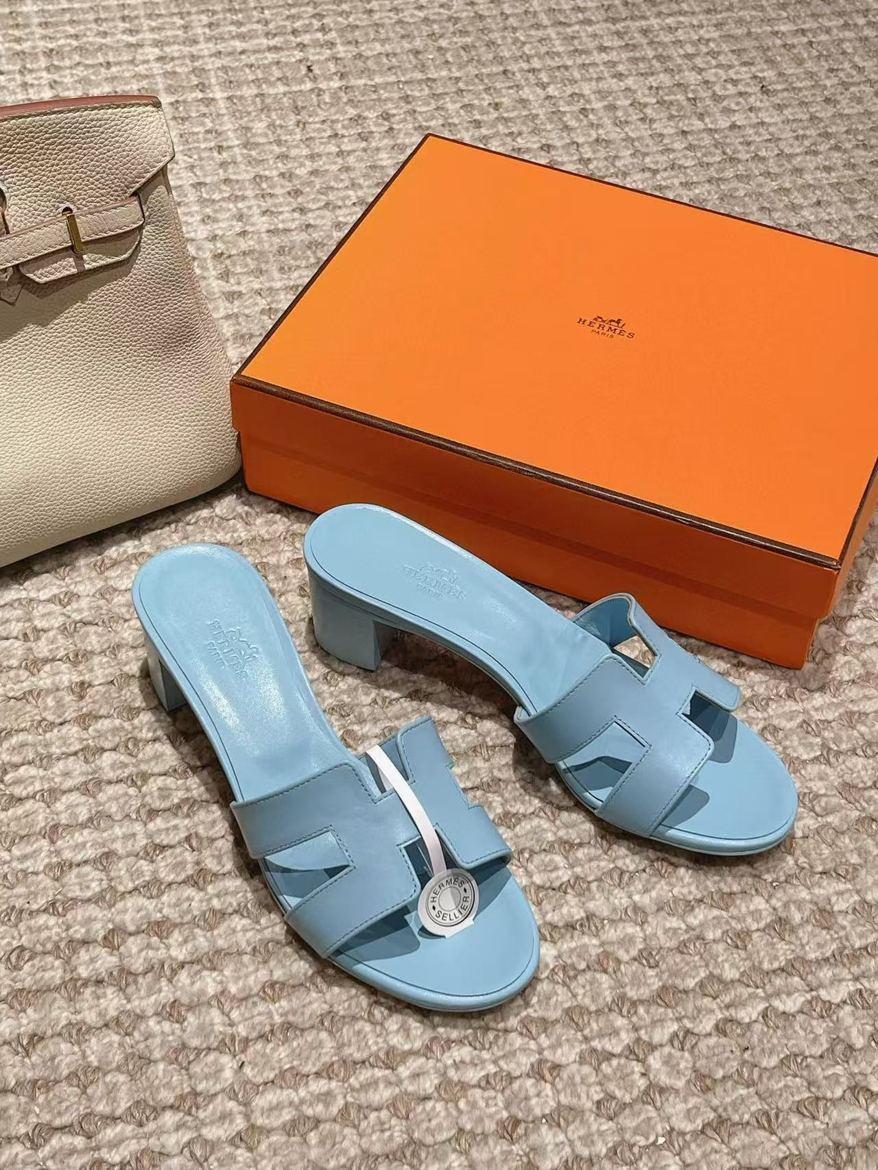 UA H**me5 Oasis Sandal