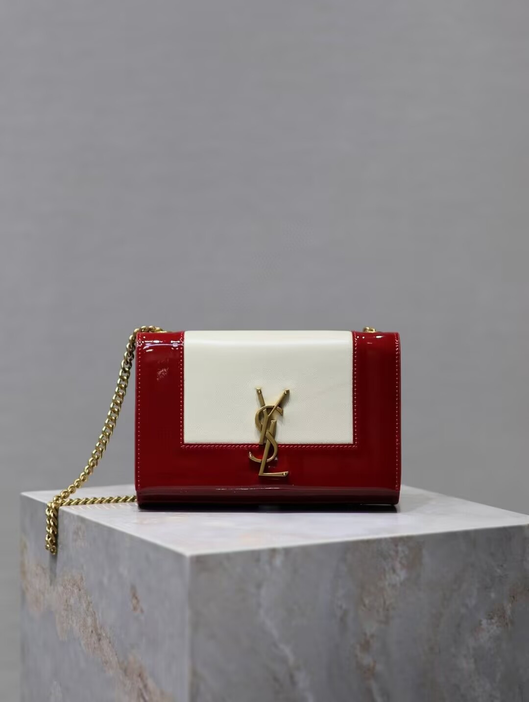 Y51 KATE Nappa Patent Calfskin Two-Toned 20x13.5x6cm