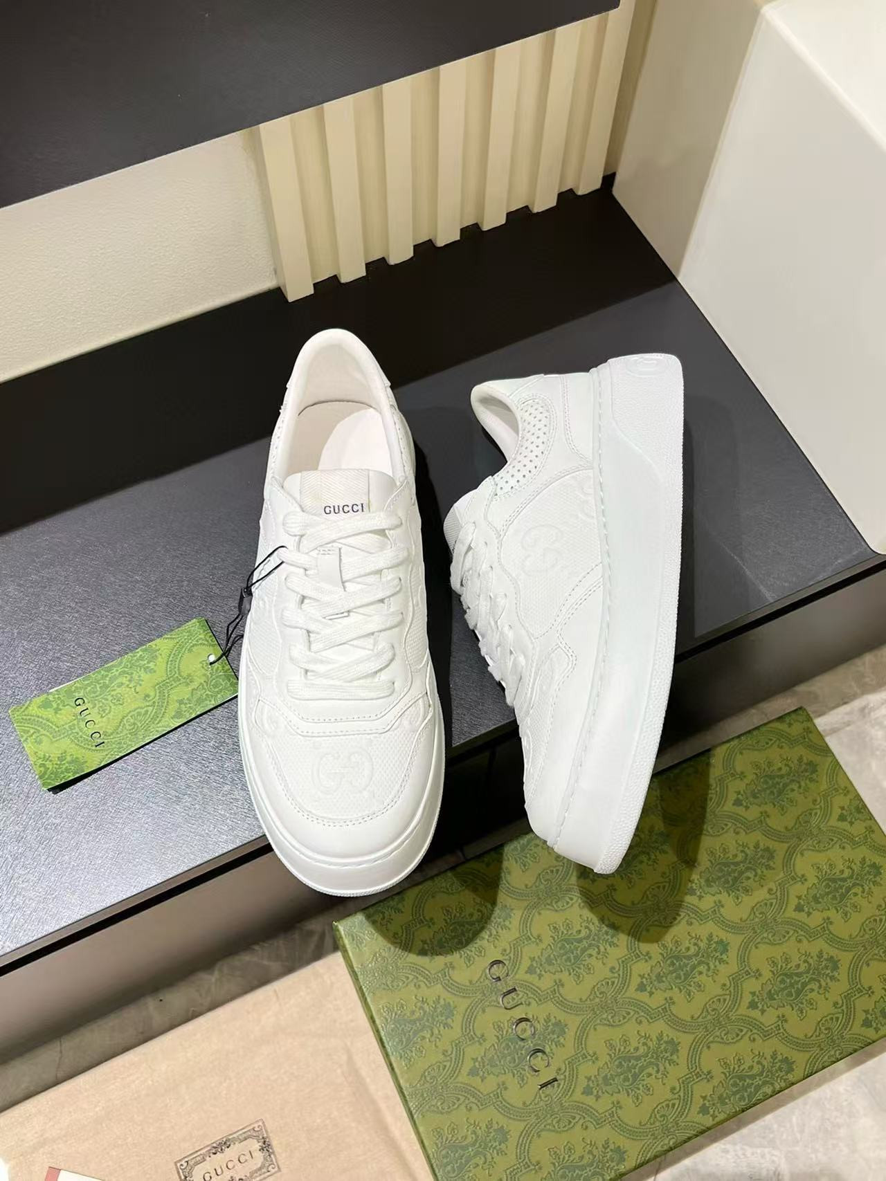 UA Gvc*1 GG Embossed Sneakers
