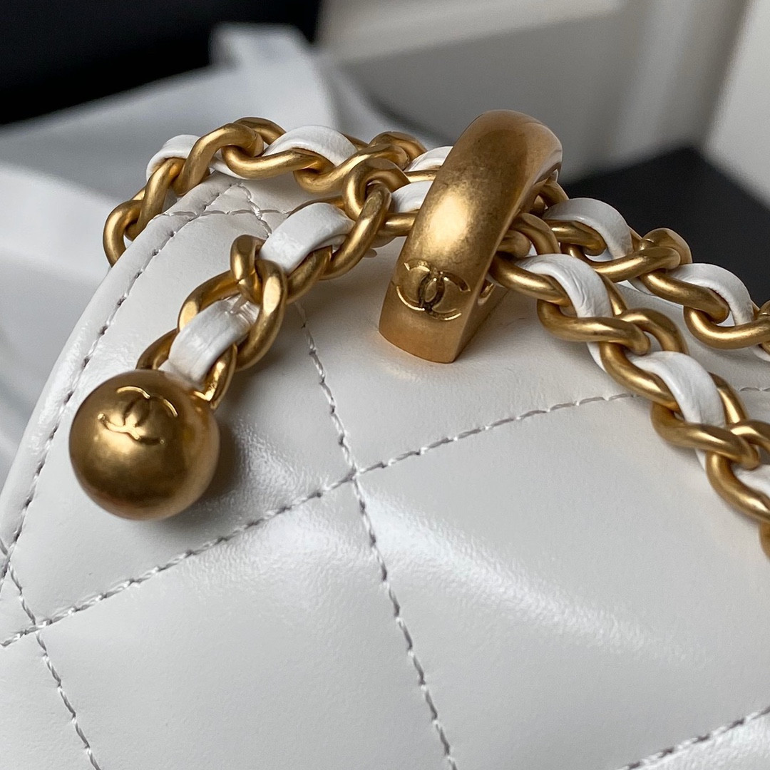 Ch**el Small 24C Flap Bag  AS2649 22×14.5×8cm
