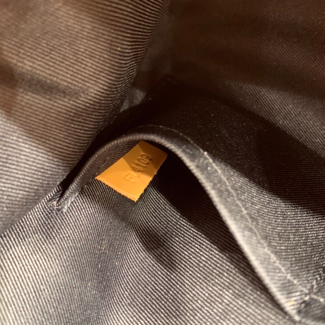 LV VINTAGE IVY M44919