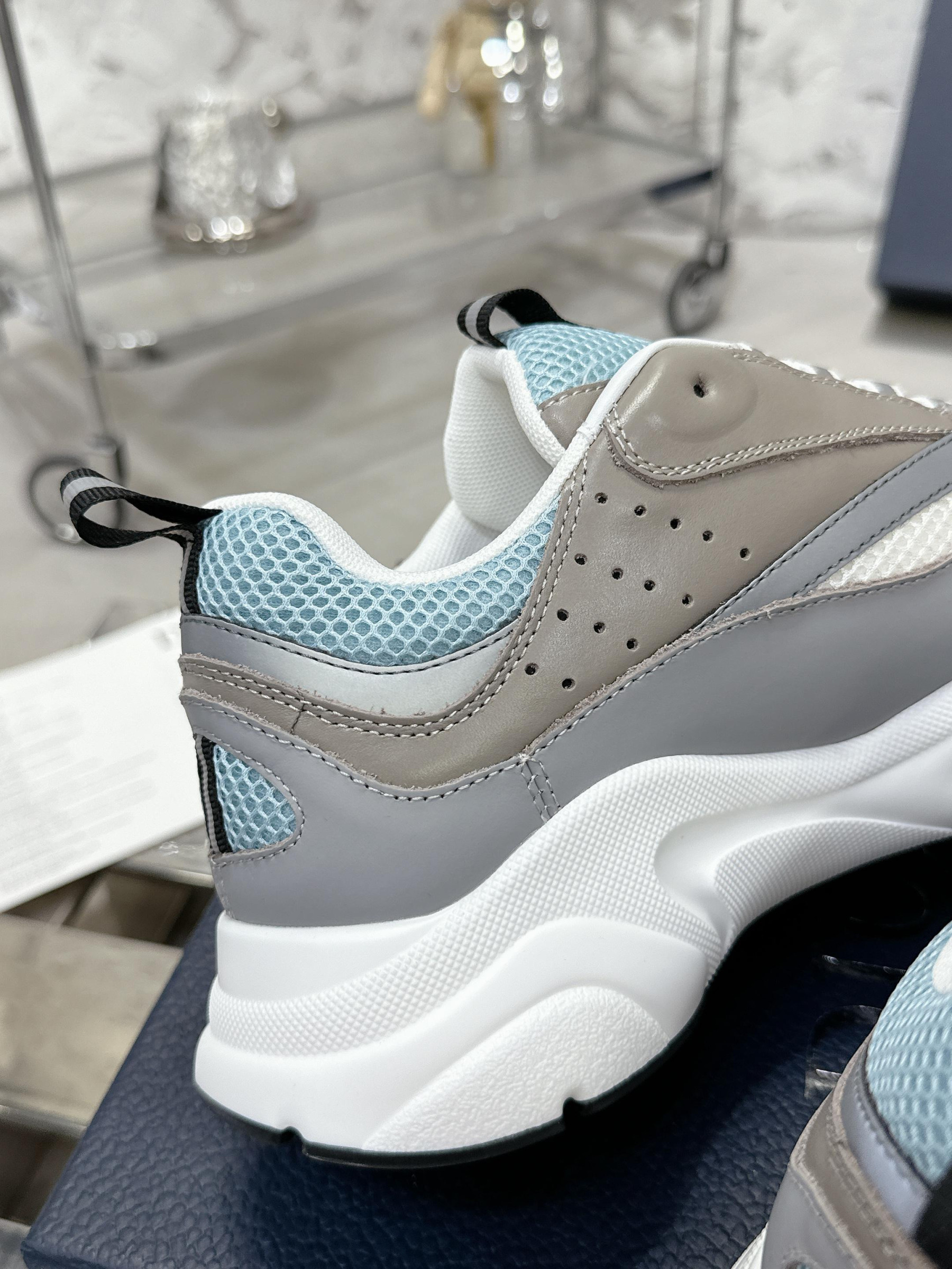 UA D10r B22 Sneaker