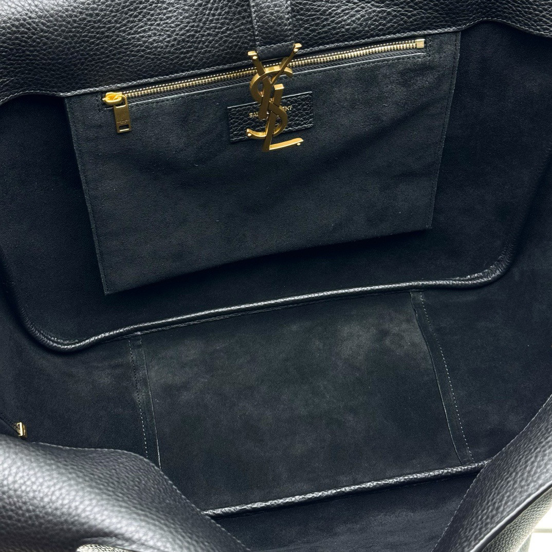 Y51 LE 5 À 7 BEA in grained leather 50×28×18cm