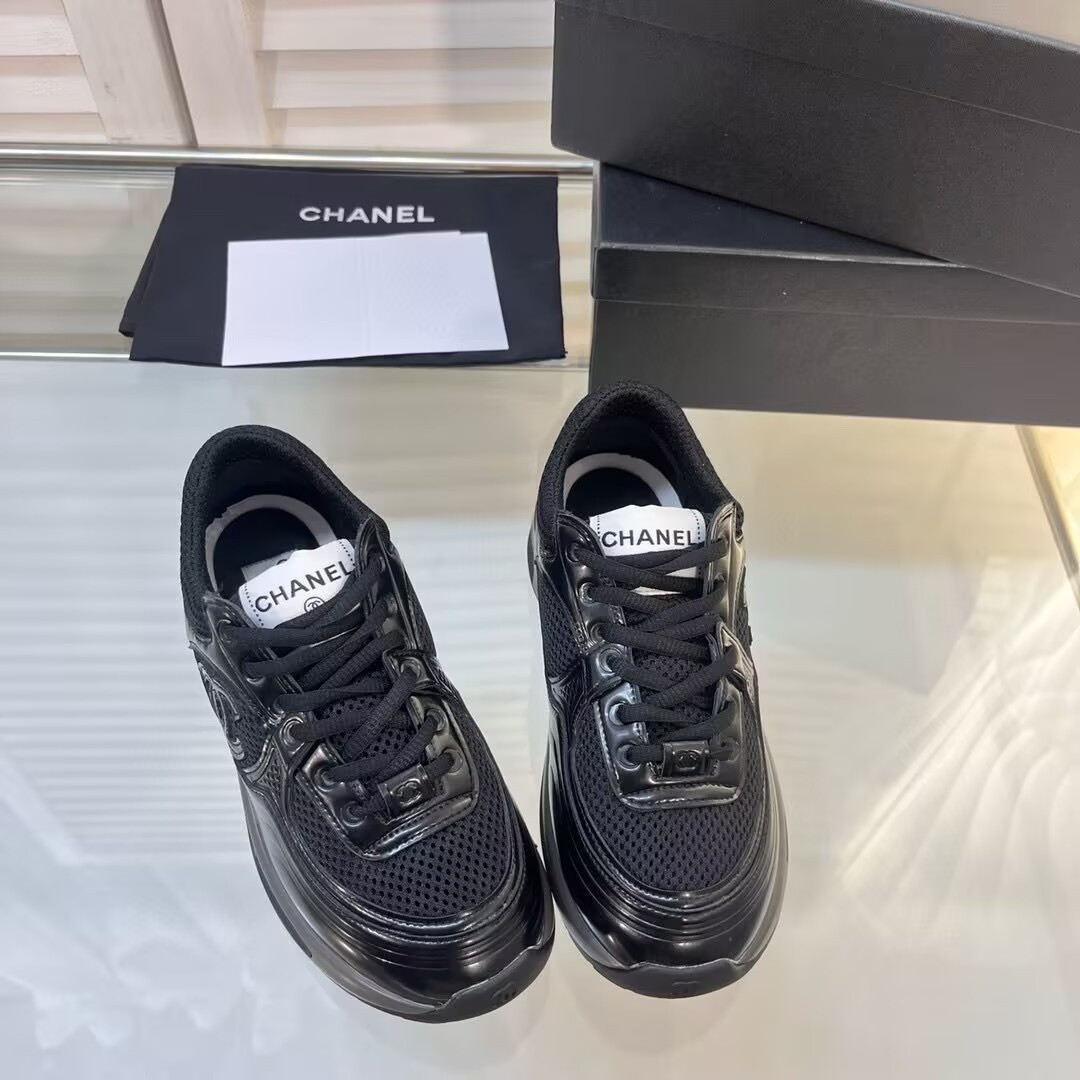 UA Ch**el SNEAKERS