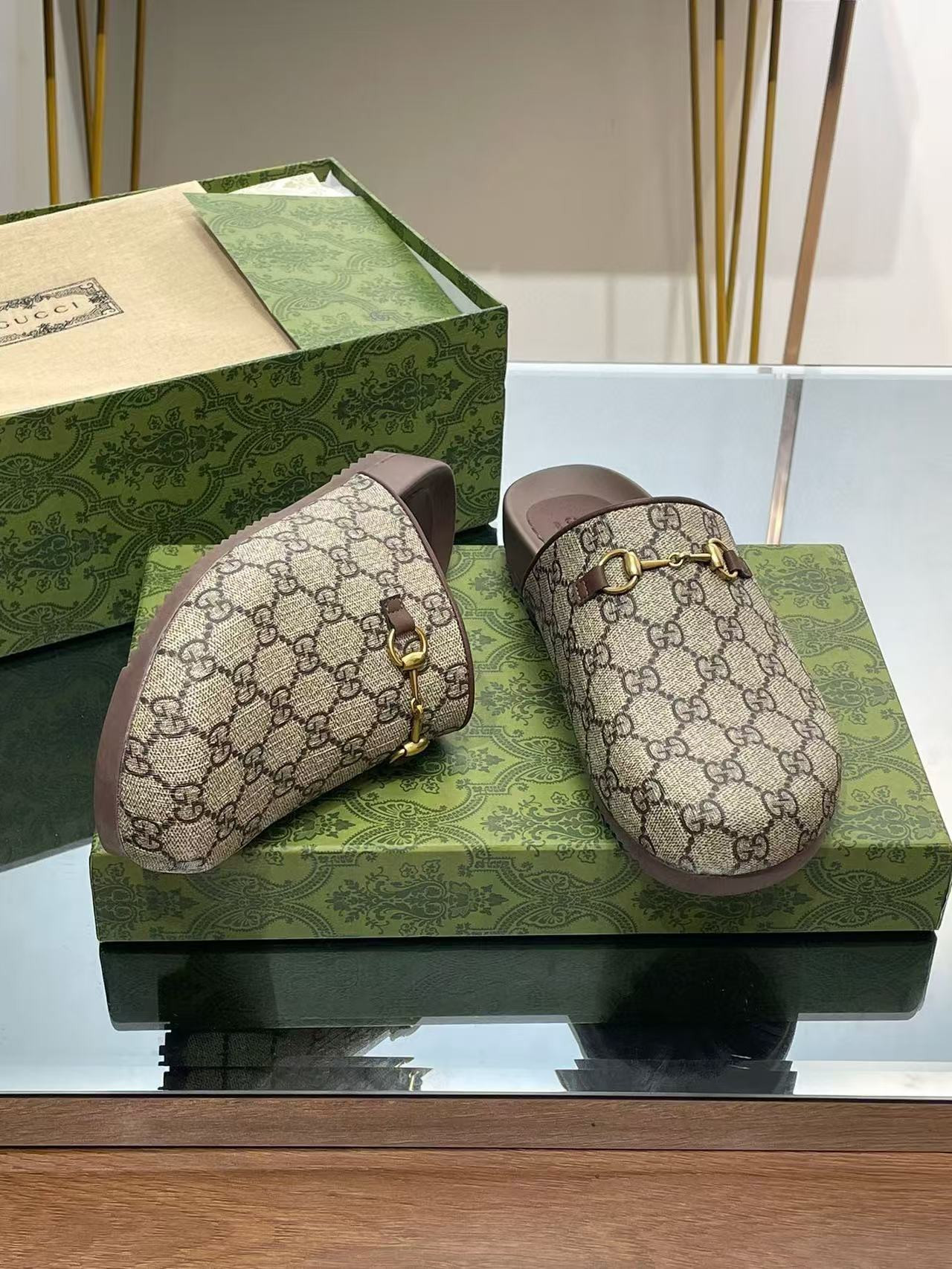 UA Gvc*1 SLIPPER