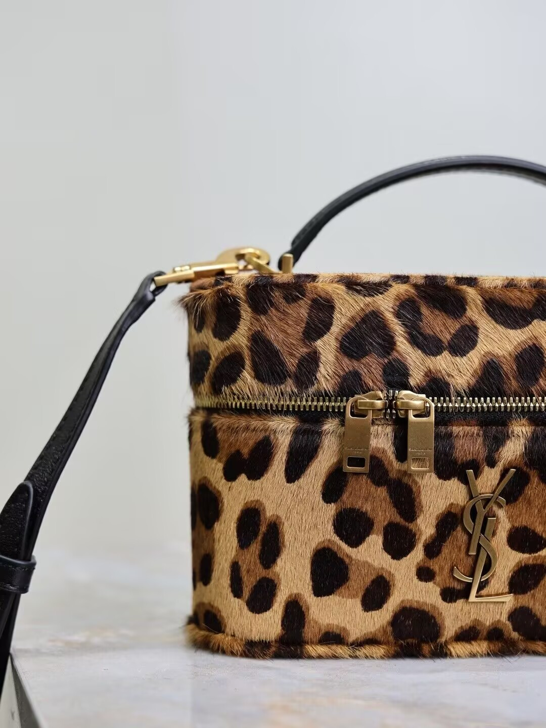 Y51 Leopard-print Mini Bag 18x11x6.5cm