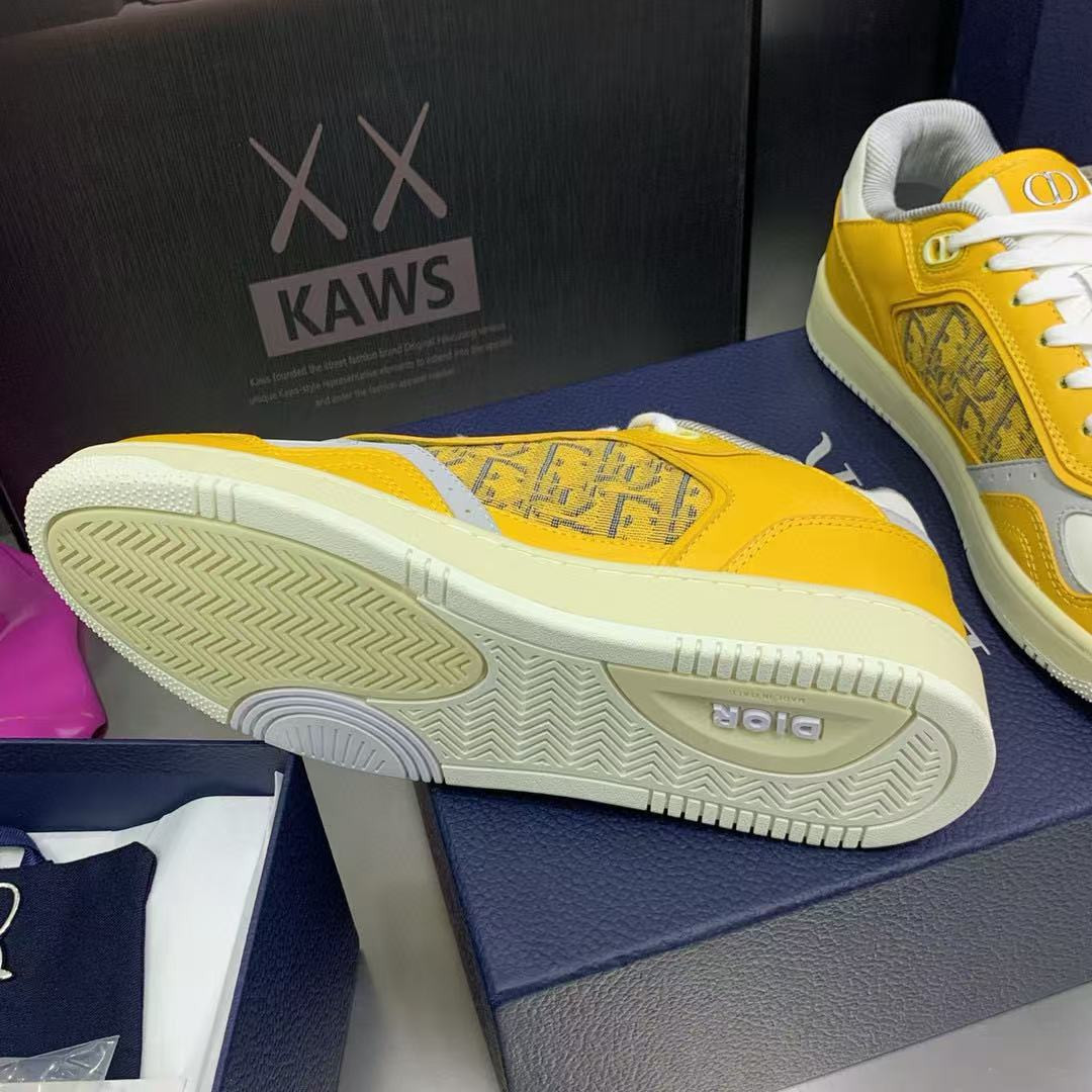 UA D10r B27 Sneaker