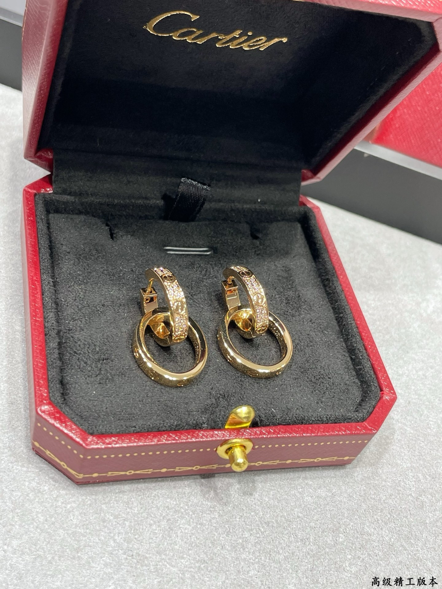 Ca*t1er Double Ring With D1am0nd Earrings