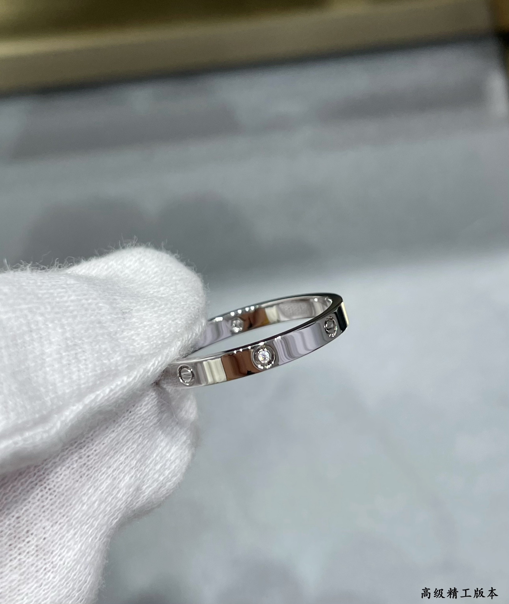 Ca*t1er narrow version four D1am0nd love ring