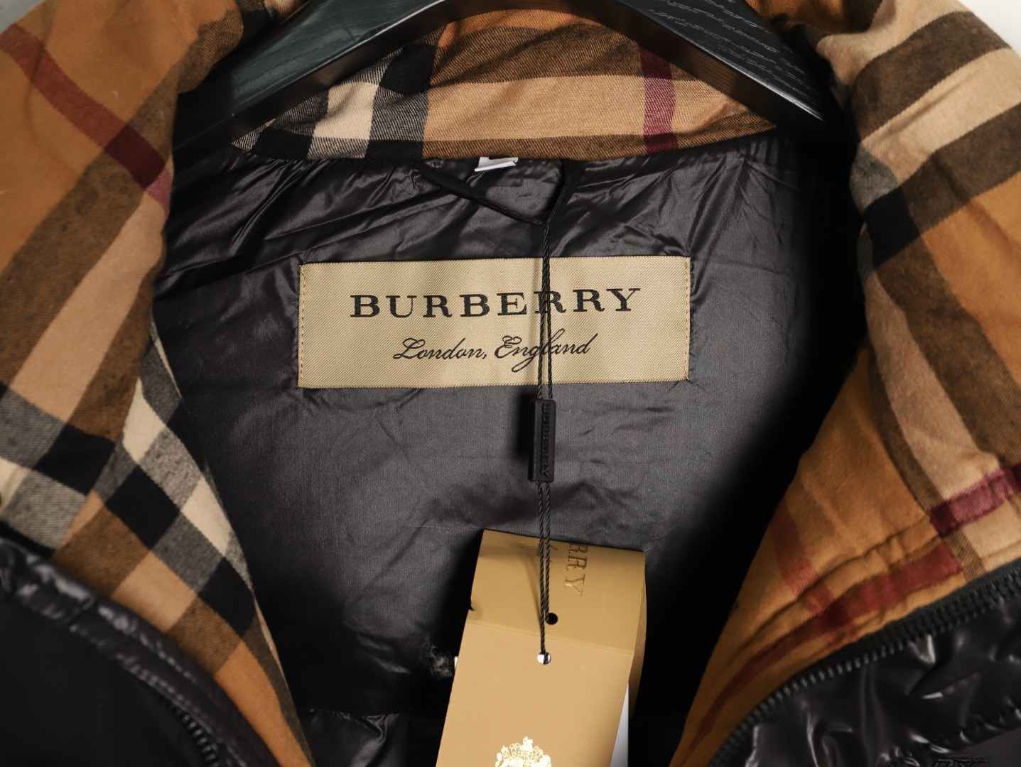 Bv*b*rry Short Puffer jacket