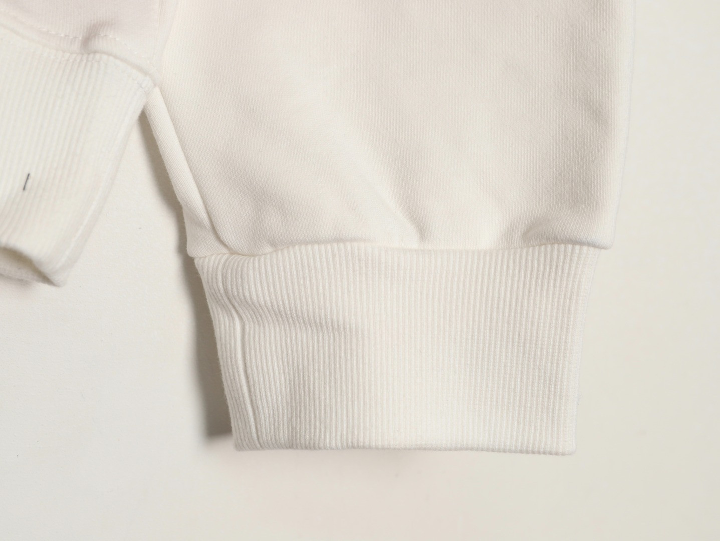 L0vis Vvtt0n LV 25FW Hoodies