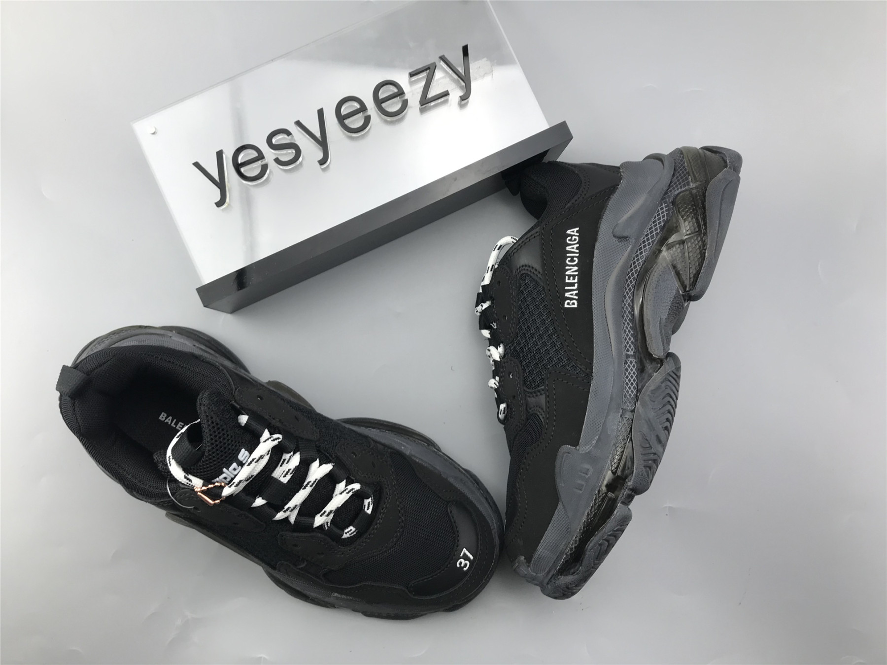 UA TRIPLE S TRAINERS BLACK