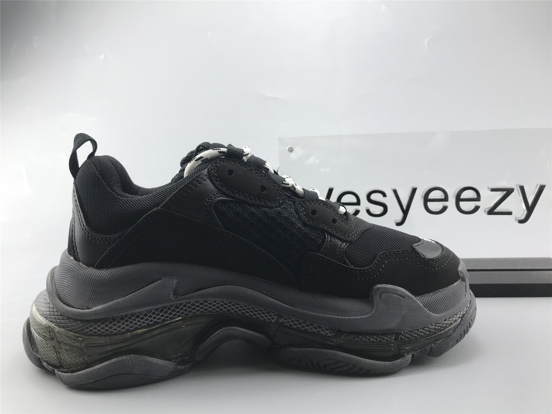 UA TRIPLE S TRAINERS BLACK