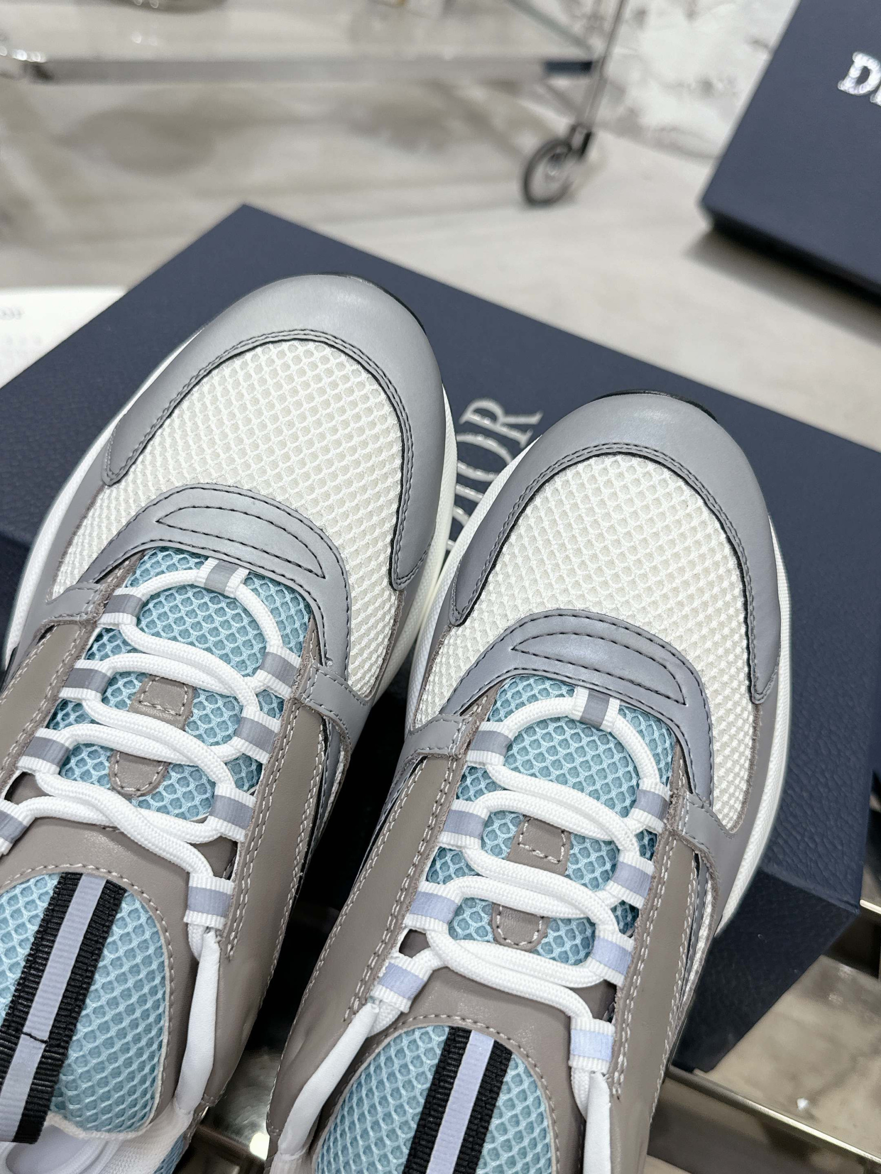 UA D10r B22 Sneaker