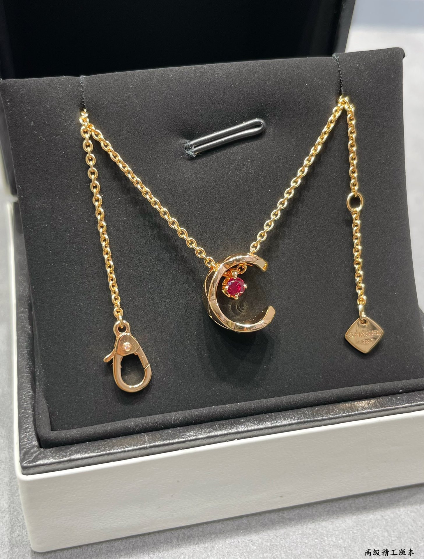 Ch**el Carved D1am0nd pink D1am0nd Sailor Moon Necklace