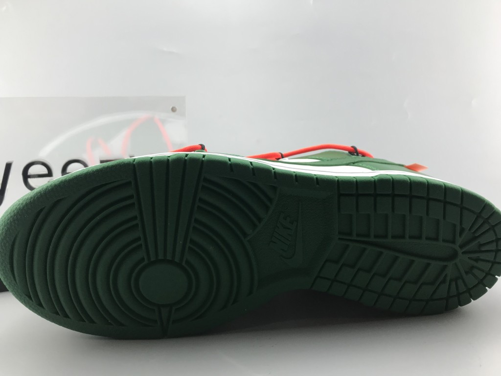 UA NIKE OFF-WHITE X DUNK LOW "PINE GREEN"