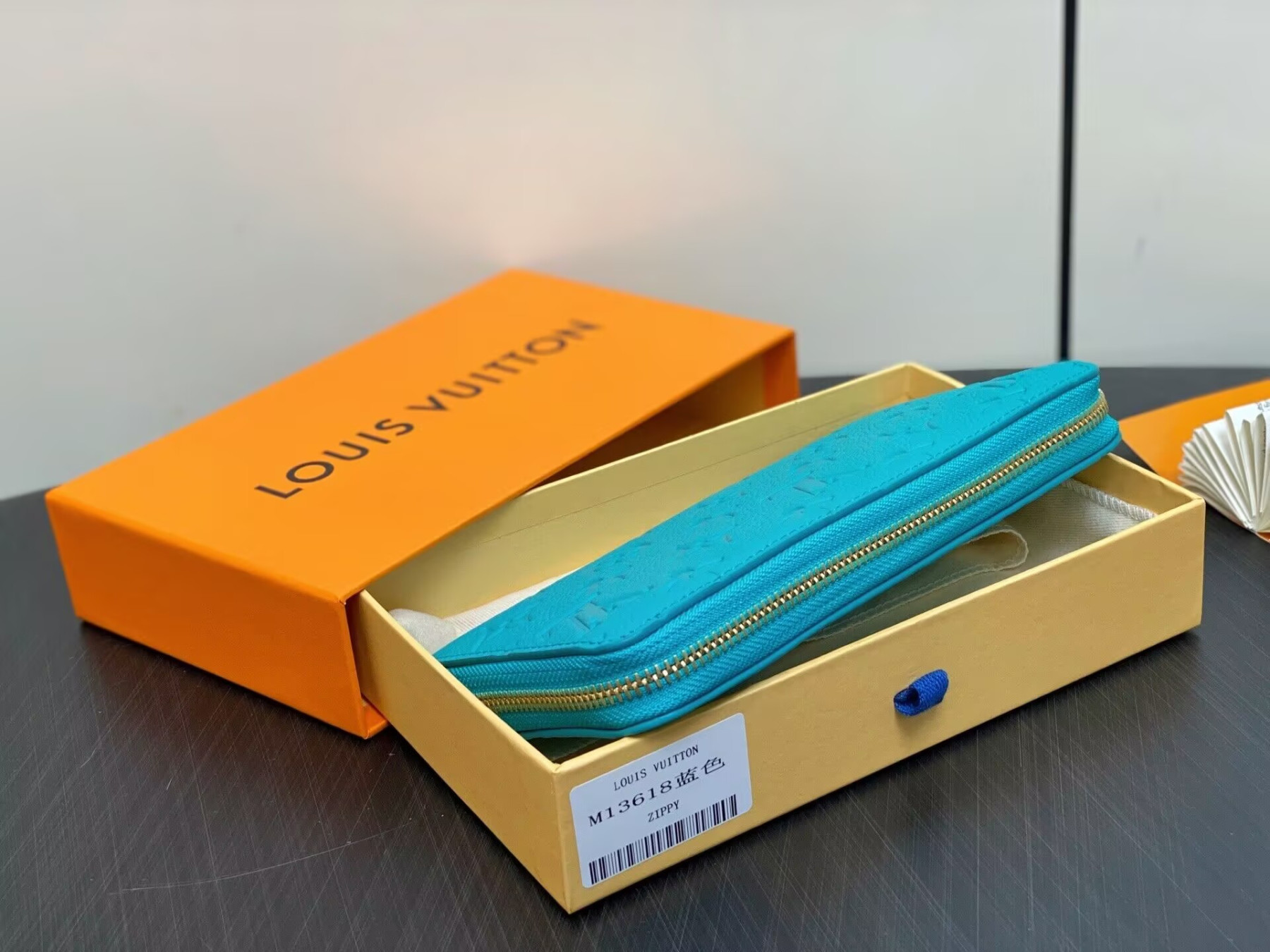 LV x TM Zippy Wallet M13618 19x10x2cm