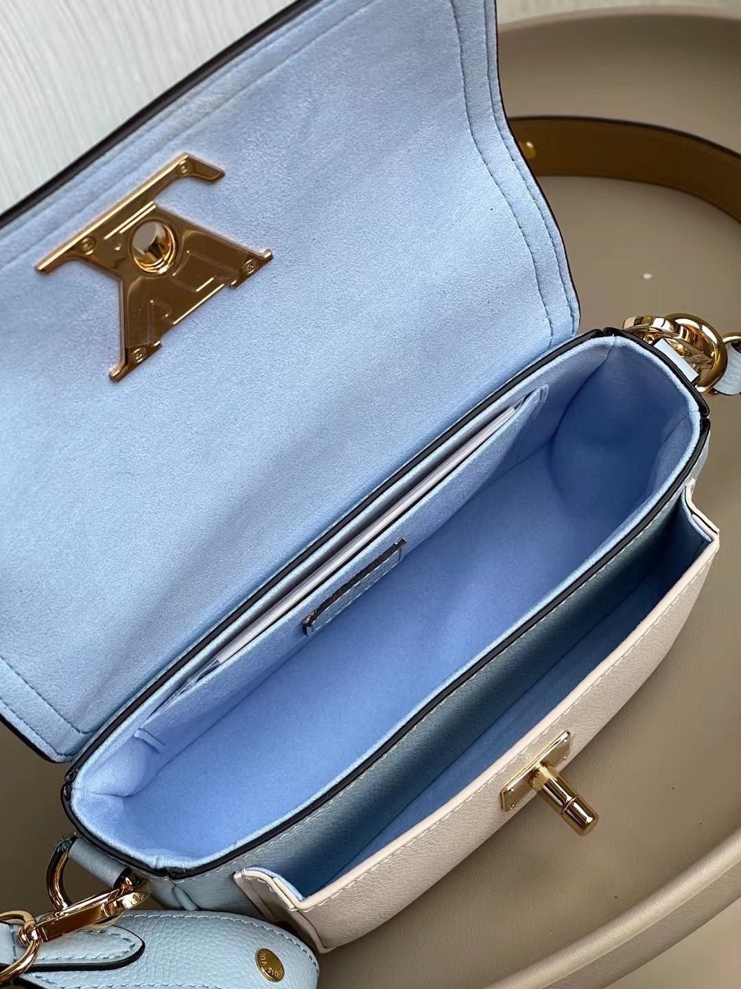 LV LOCKME TENDER M59984