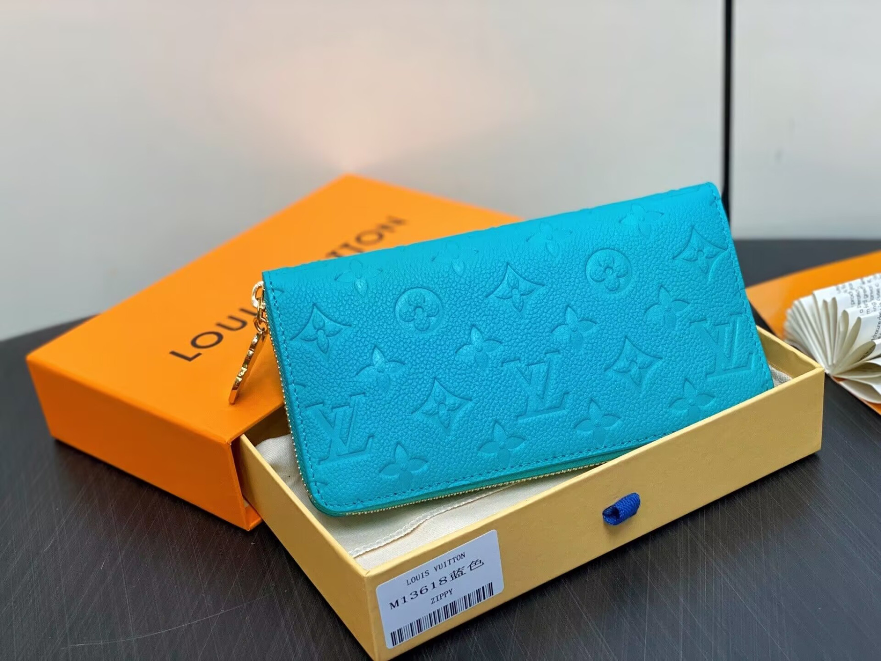 LV x TM Zippy Wallet M13618 19x10x2cm