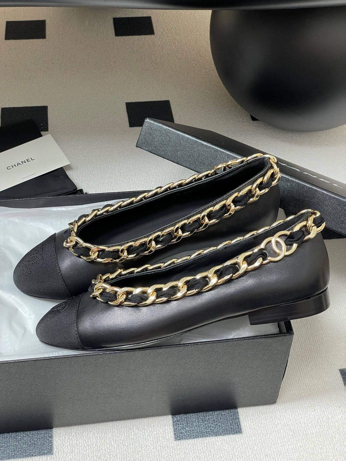 UA Ch**el Ballet Flats