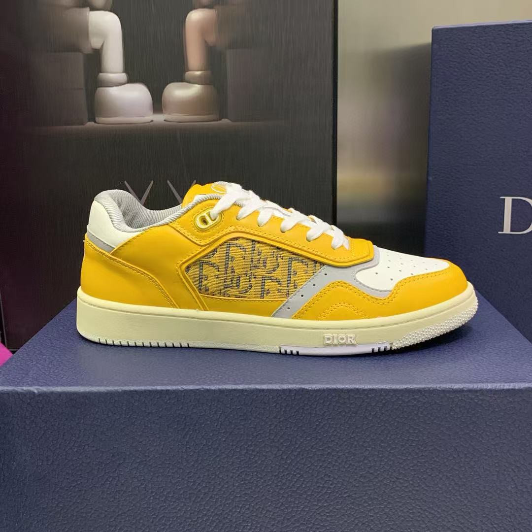 UA D10r B27 Sneaker