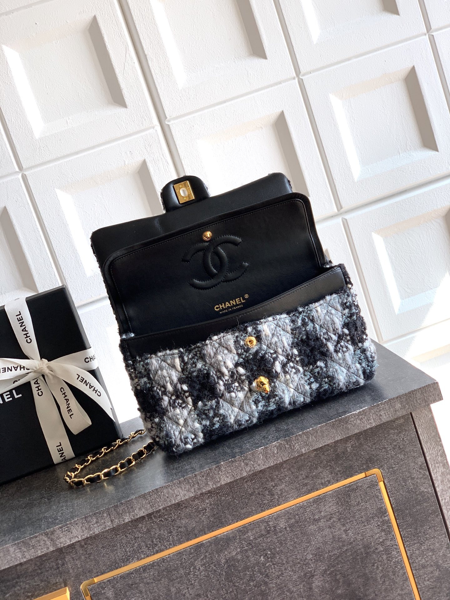 Ch**el flap bag 25x15x6.5cm