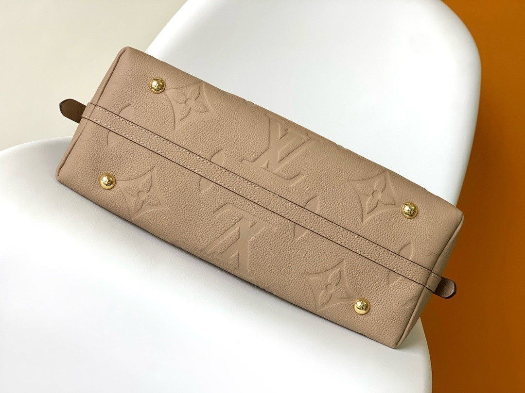 LV CarryAll MM M46292 39x30x15cm