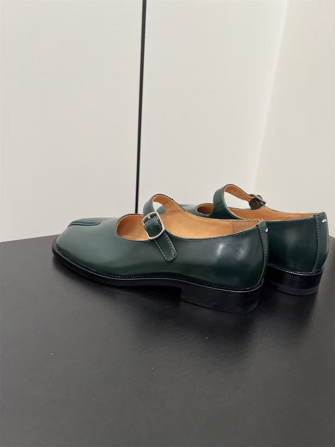 UA Ma1s0n Marg*e1a Mary Jane Shoes
