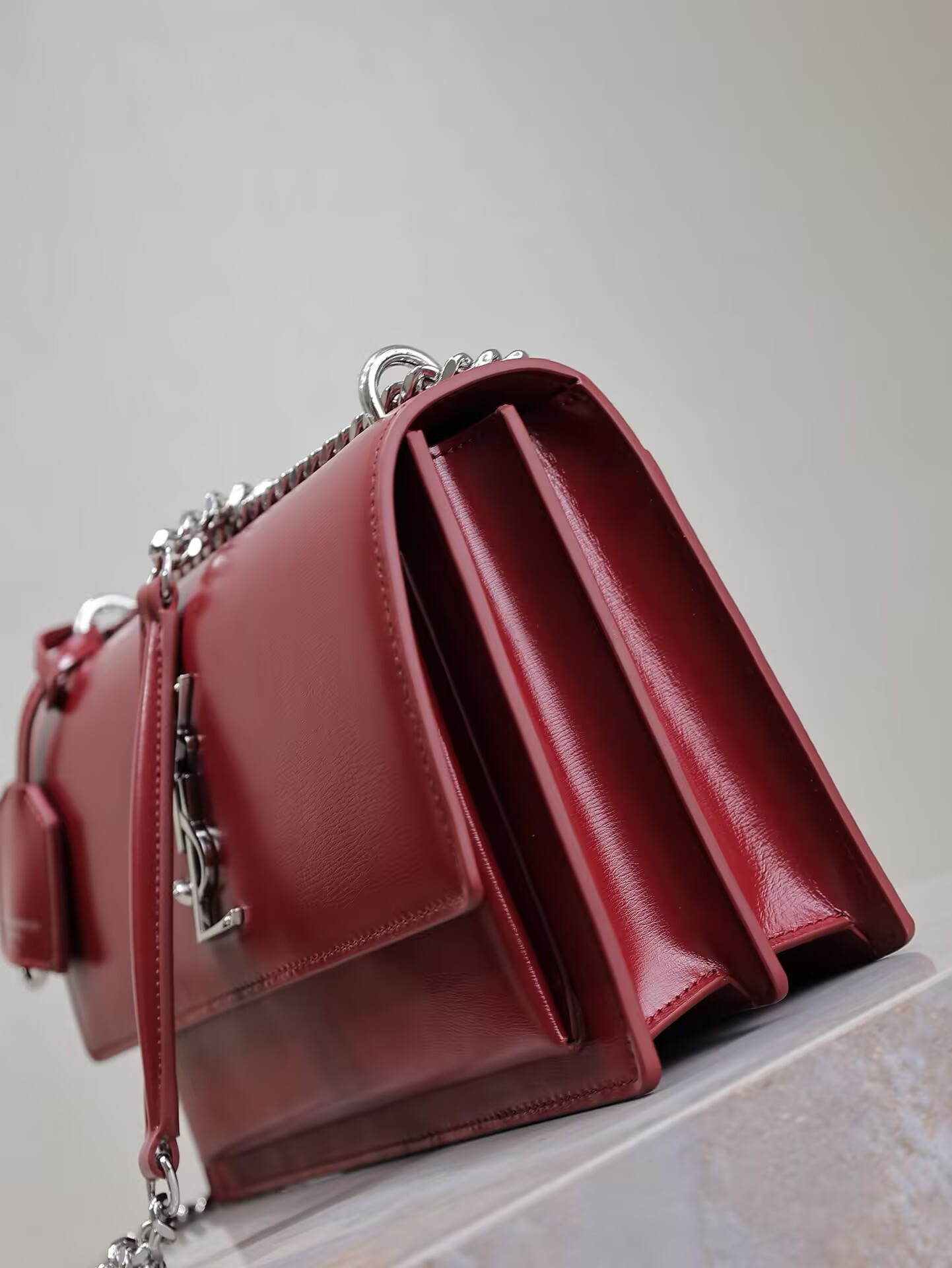 Y51 SUNSET MEDIUM IN SMOOTH LEATHER 20x16 x6.4cm
