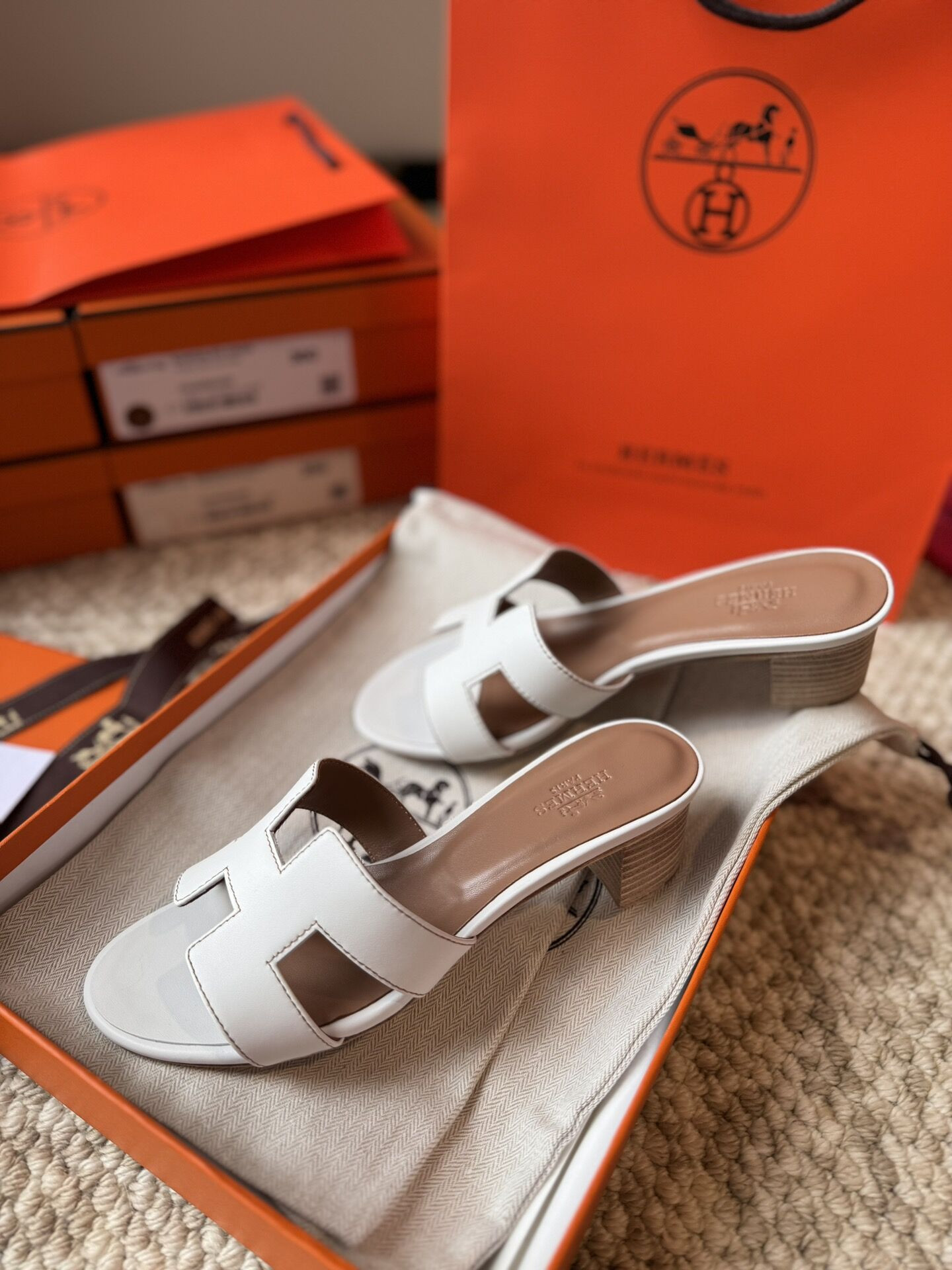 UA H**me5 Oasis White Sandal
