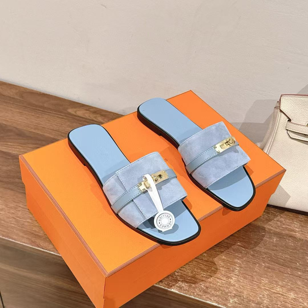 UA H**me5 Giulia sandal