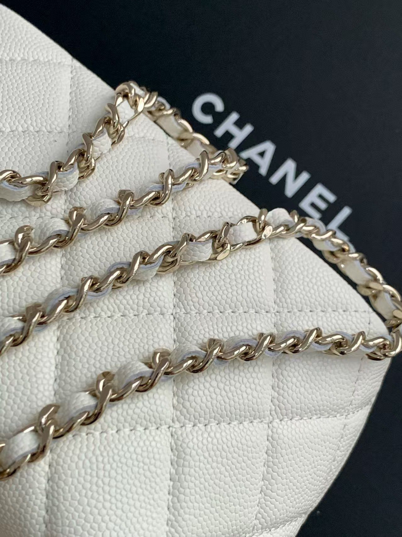 Ch**el Clutch with Chain 21.5x19x6cm