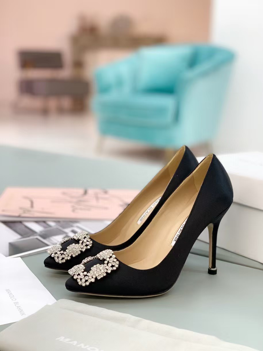 UA Man010 B1ahn*k HANGISI Black Satin Jewel Buckle Pumps