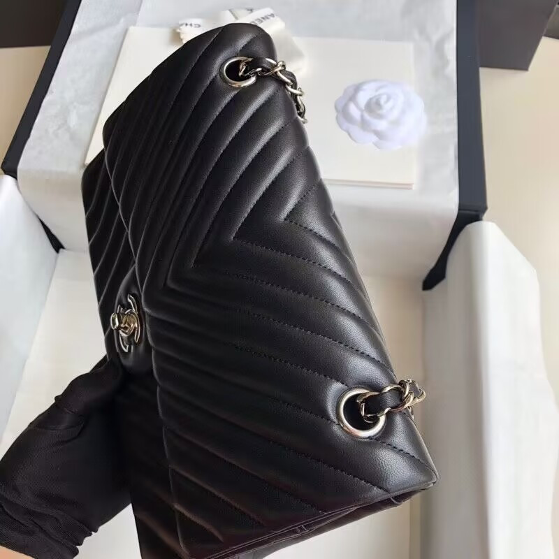 Ch**el Flap Bag 25cm