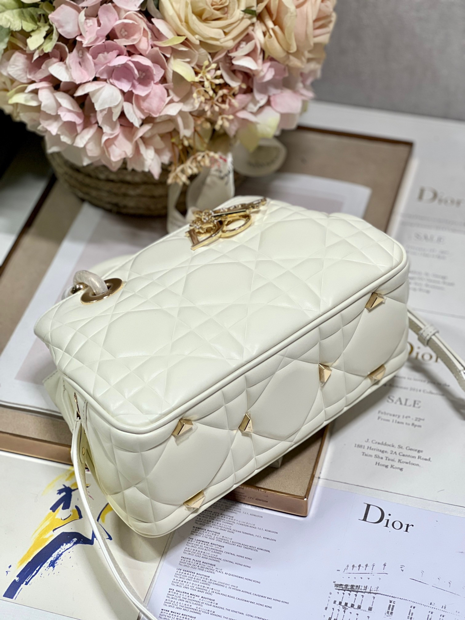 Lady D10r 95•22 24×16.5×9.5cm