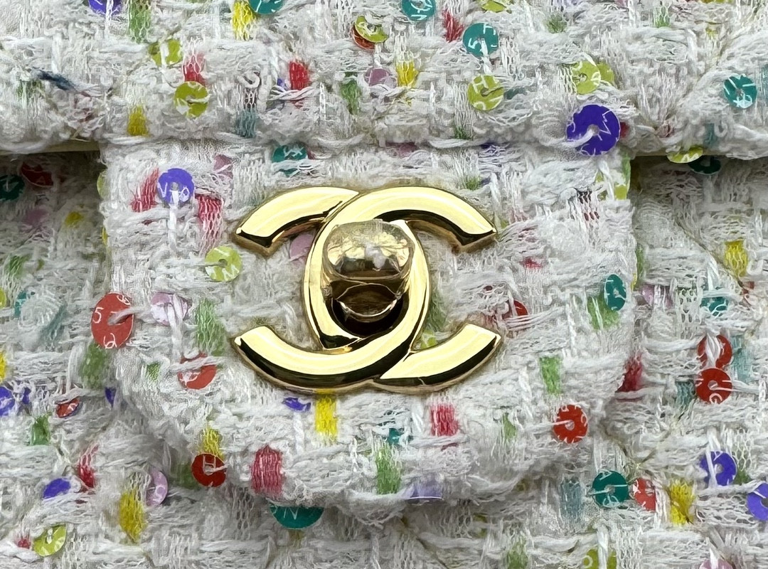 Ch**el MINI CLASSIC 11.12 HANDBAG 20 12 × 20 × 6 cm