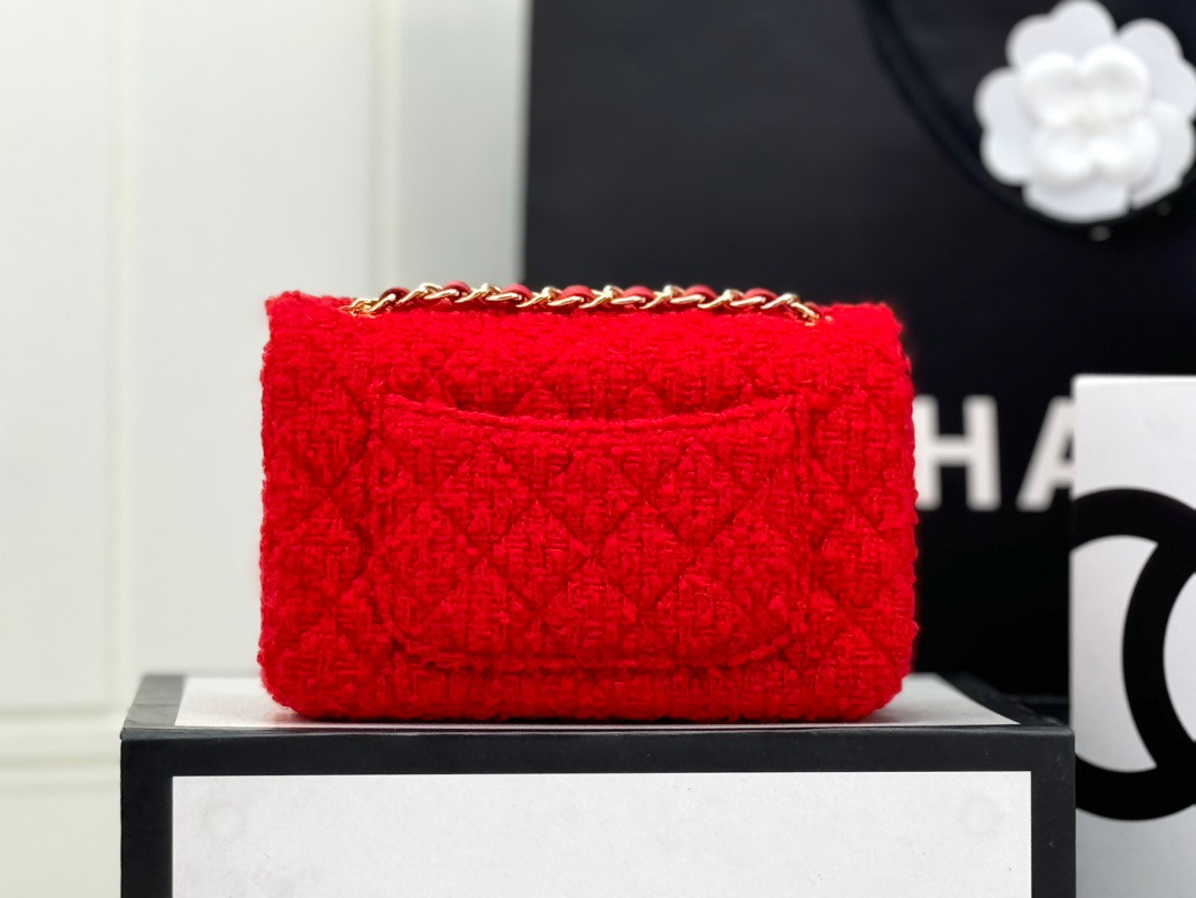Ch**el MINI CLASSIC 11.12 HANDBAG 20 12 × 20 × 6 cm