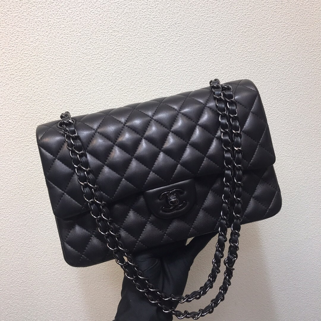Ch**el CRUMPLED CALFSKIN QUITED DOUBLE FLAP BLACK 15.5x25.5x6.5cm