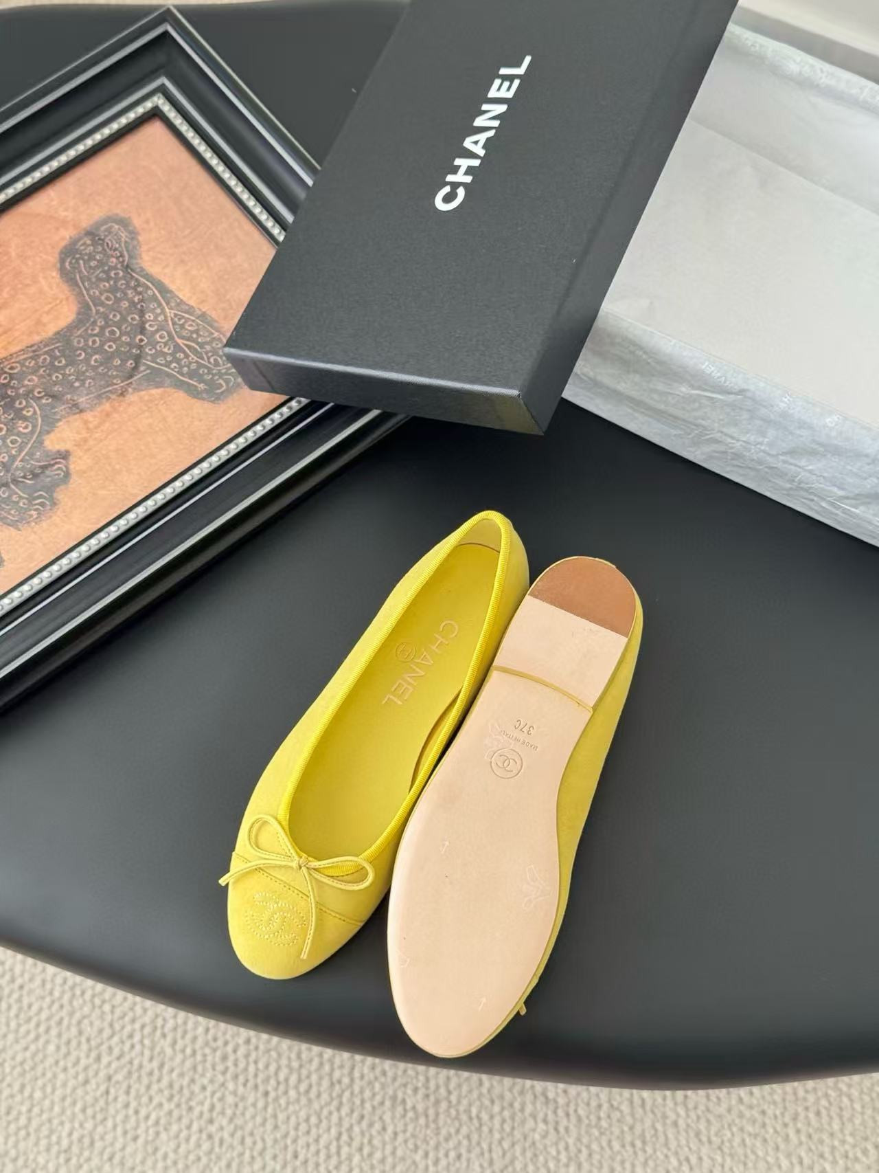 UA Ch**el Ballet flats