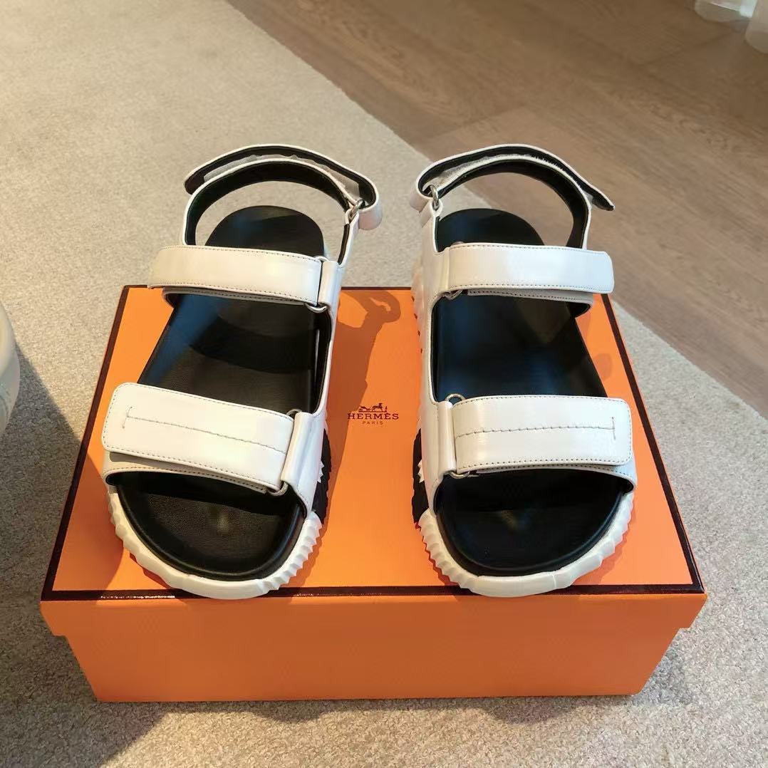UA H**me5 Junior sandal