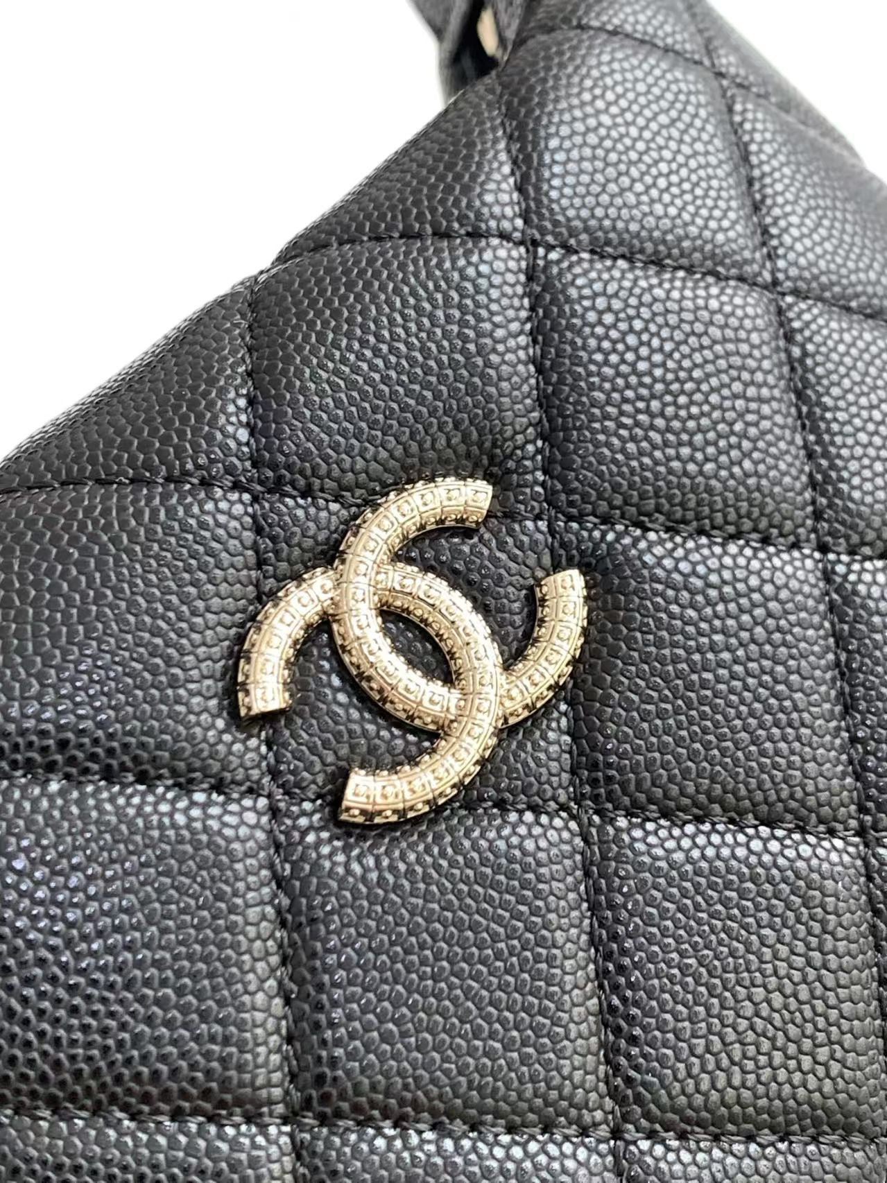 Ch**el Clutch with Chain 21.5x19x6cm
