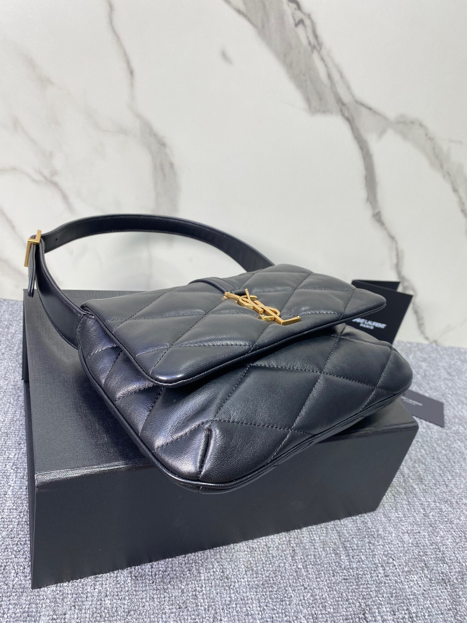 Sa1nt Lau*nt LE 57 HOBO BAG IN QUILTED LAMBSKIN