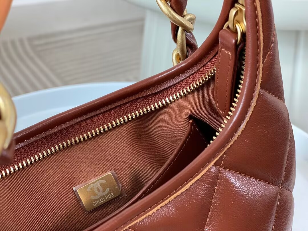Ch**el 24a Hobo Bag 19×22×8.5cm